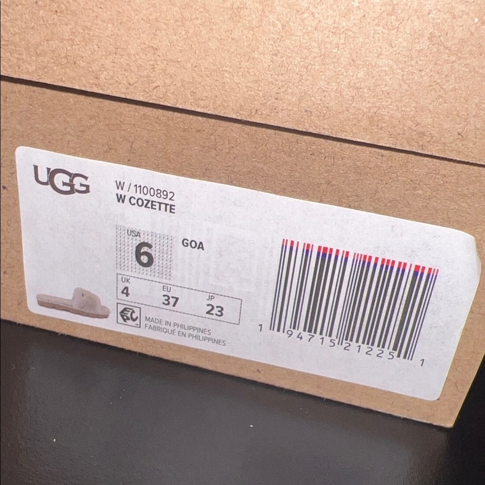 UGG Cozette Gray Slide Womens Sandals Size 6 - NIB! - Picture 2 of 5